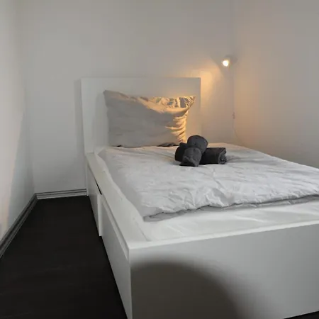 Lehastays - Gruppenapartment Cracau Apartment