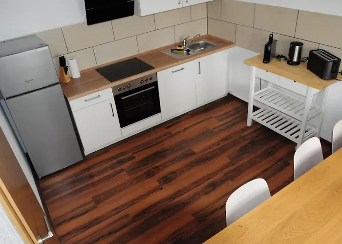 Lehastays - Gruppenapartment Cracau Apartman *